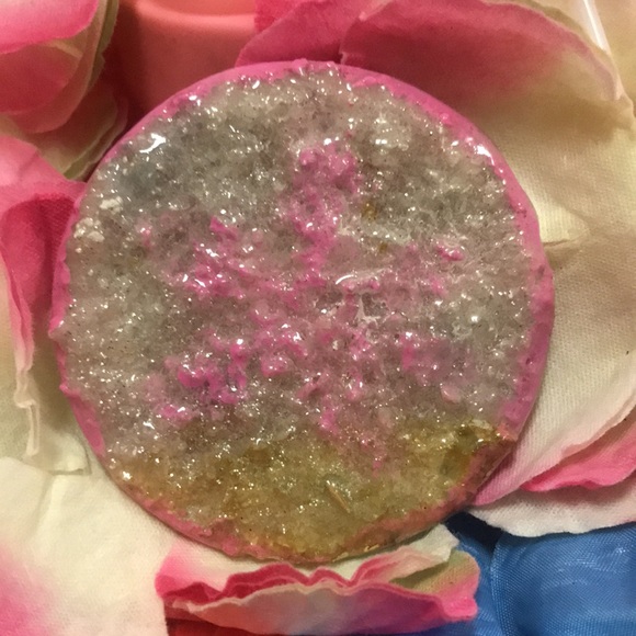 💕🤍Brooch🤍💕 - Picture 16 of 17